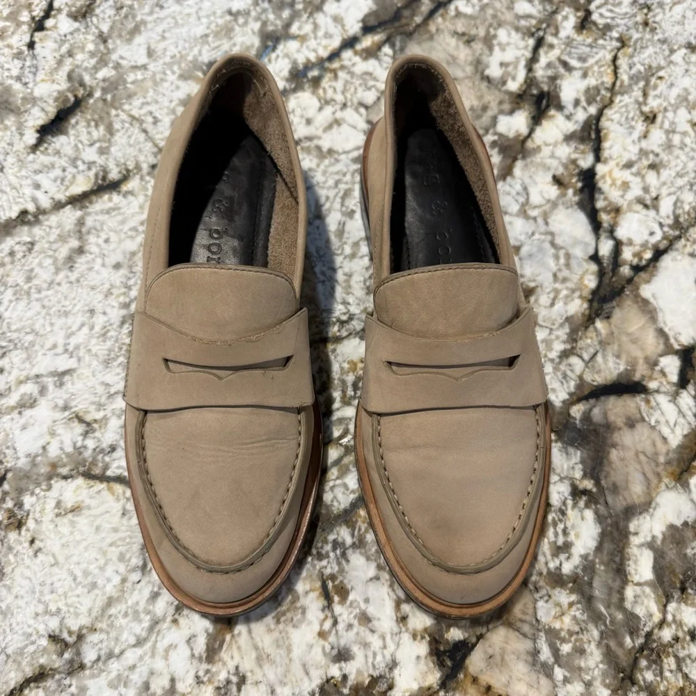 Rag & Bone Slayton Nubuck Women’s Loafer Size 40, US Size 9-9.5. EUC